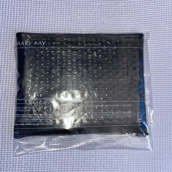 Bundle 7 items - Picture 4 of 7